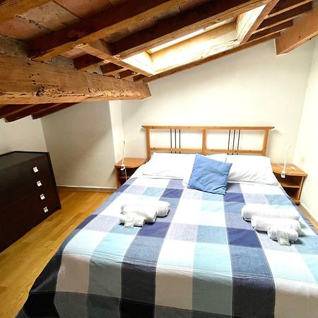 Luminosa Mansarda Vicino Al Porto Appartement Livorno Buitenkant foto